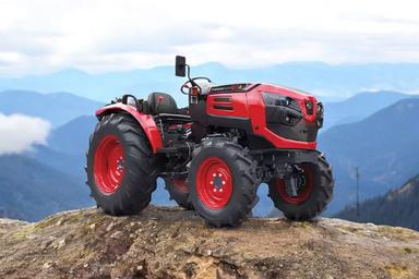 Mahindra Oja 3132 4WD